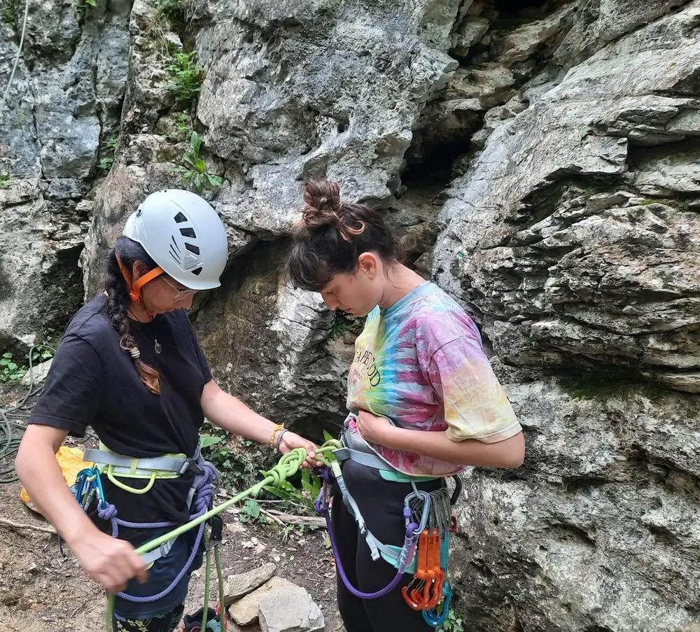 grimpeur débutant falaise